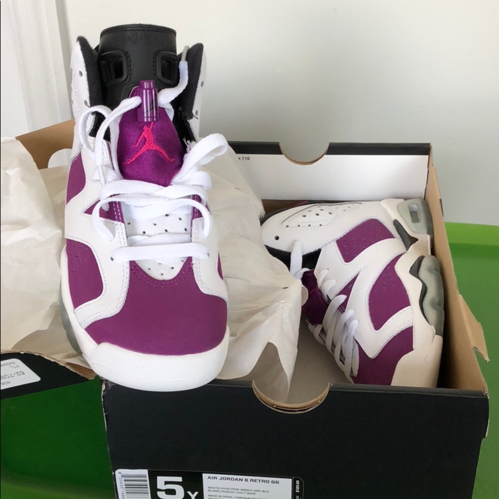 AIR JORDAN RETRO 6